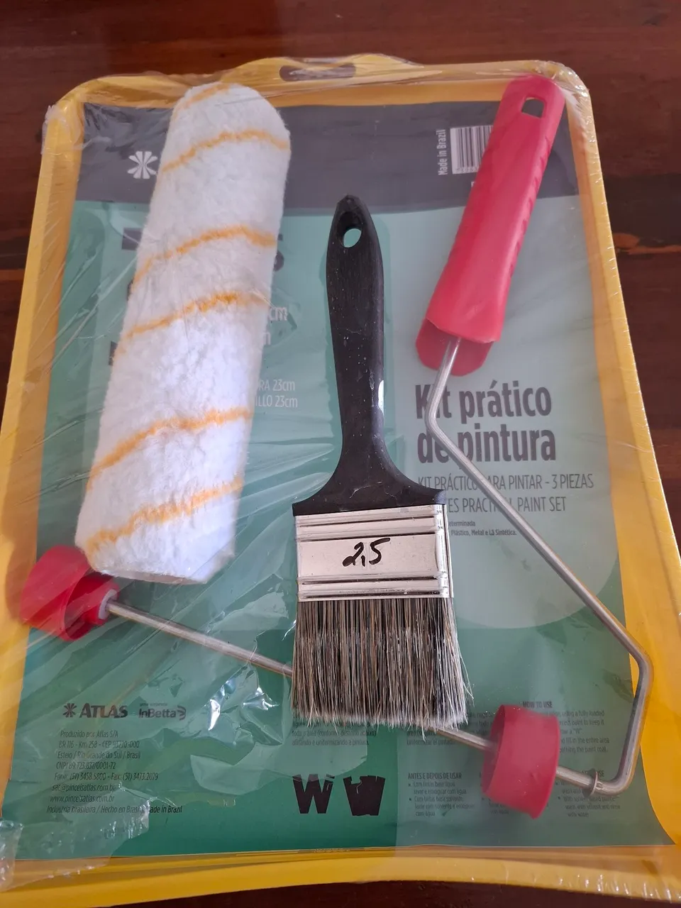 Kit Prático de Pintura - 3 Peças e mais um pincel 2,5