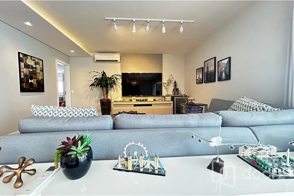Imóvel na Ministro Luiz Gallotti com 3 dormitórios e 258m²