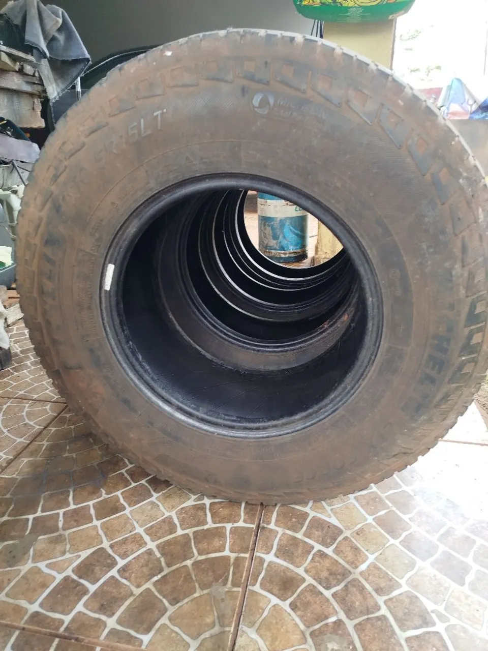Jogo de Pnpeneus pra esterp Michelin caminhonete