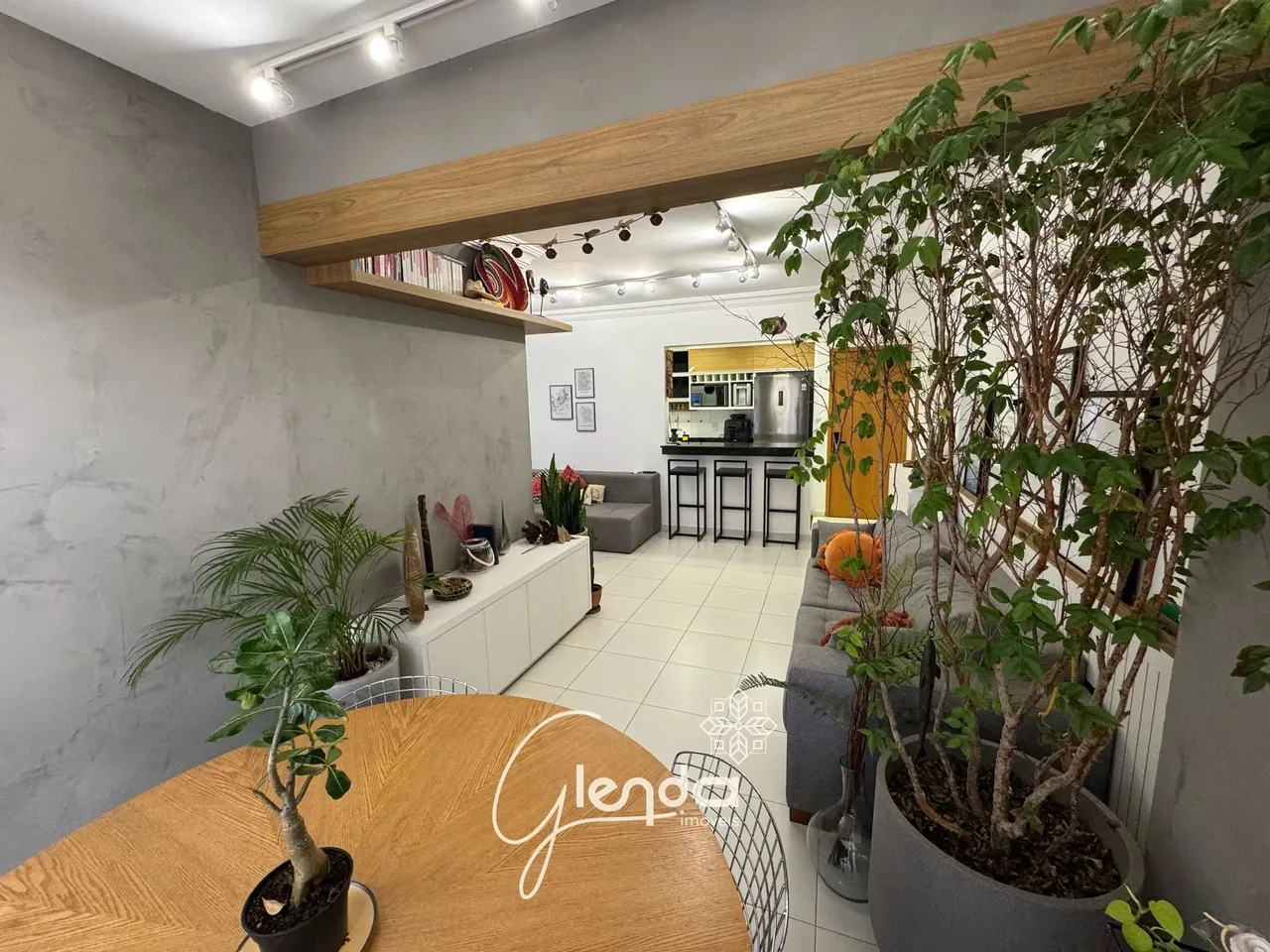 Alto da Glória: Apartamento à venda com 2 quartos sendo 1 suíte