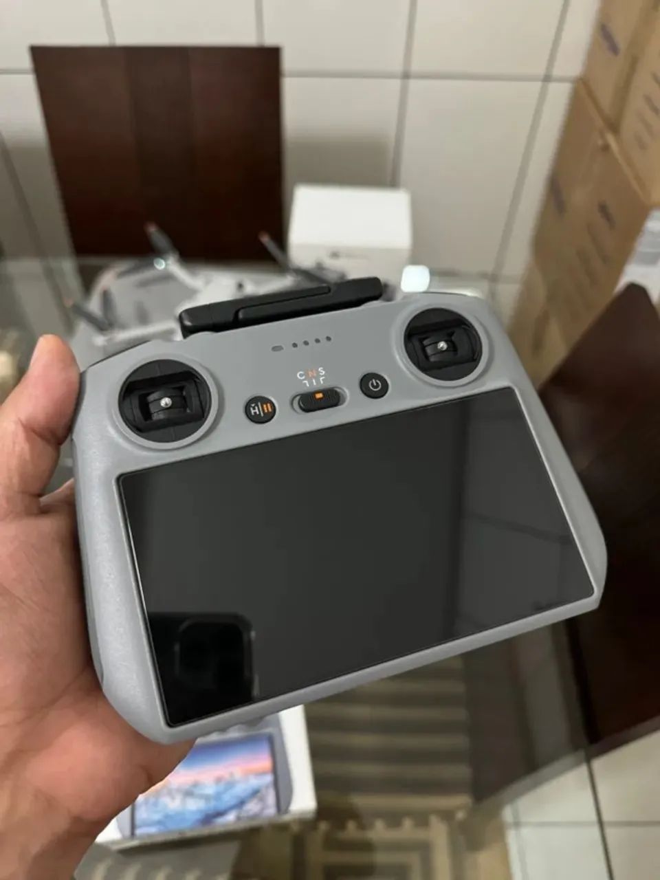 DRONE DJI MINI 4 PRO STANDARD - IMPECÁVEL COM MALETA E CARTÃO DE MEMÓRIA - Foto 2