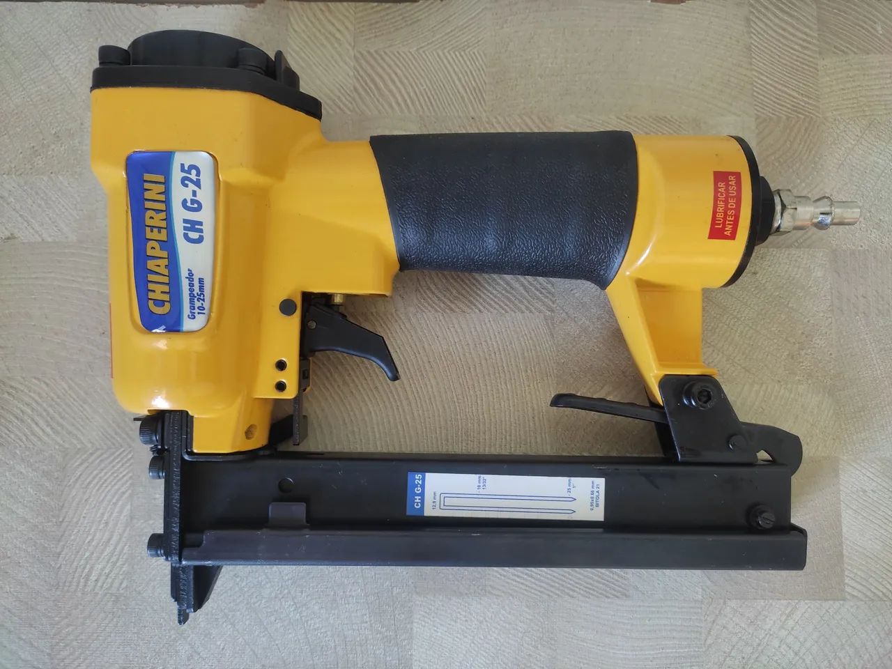 Grampeador pneumático CH G-25  - Foto 2