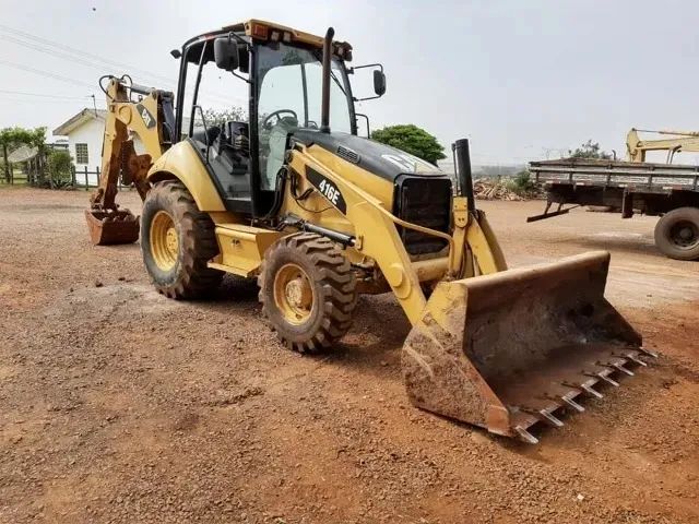 Retroescavadeira Cat 416 ano 2014 - Foto 4