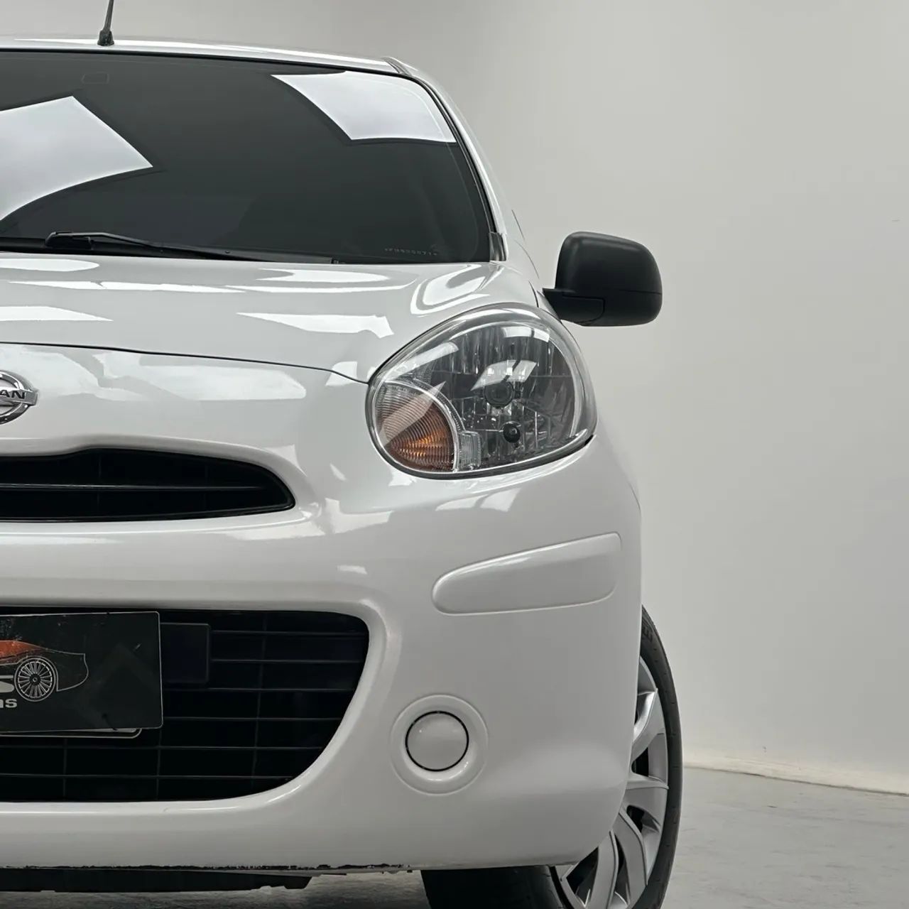 March 2015 1.0 Manual Completo. 85mil km  - Foto 3