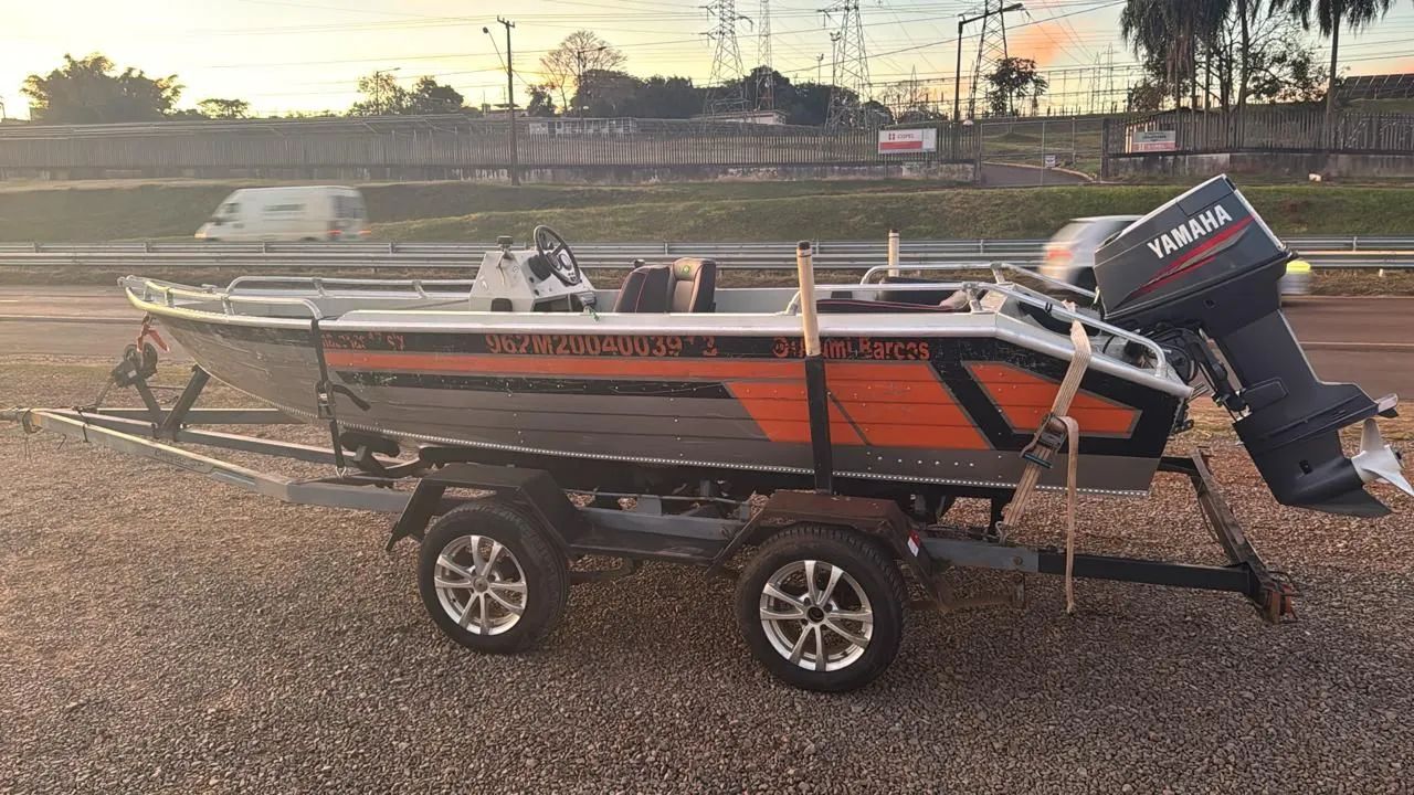 Lancha Amazonas 17 SLX