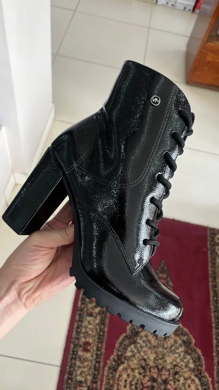 Bota coturno