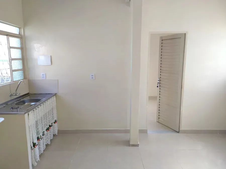 Kitinet com 1 quarto no Carlos Prates - Foto 3