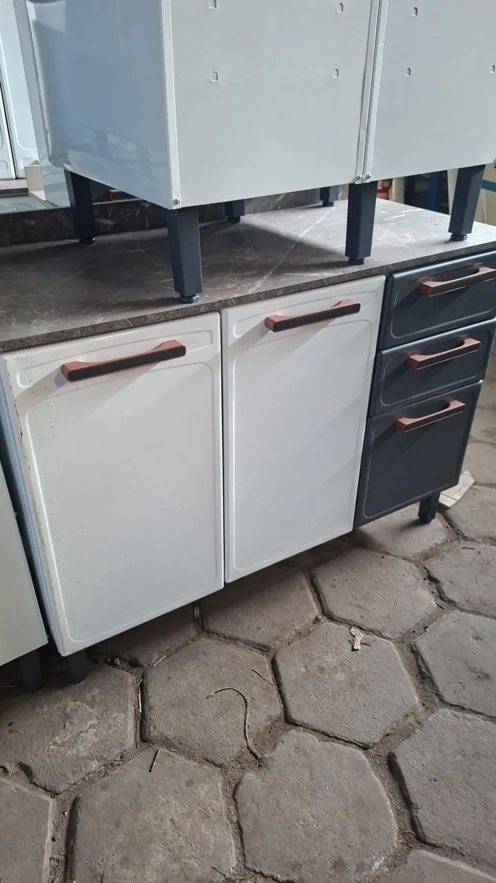 Armário balcão Bertolini tipo exportação 2 portas com gavetas - Foto 4