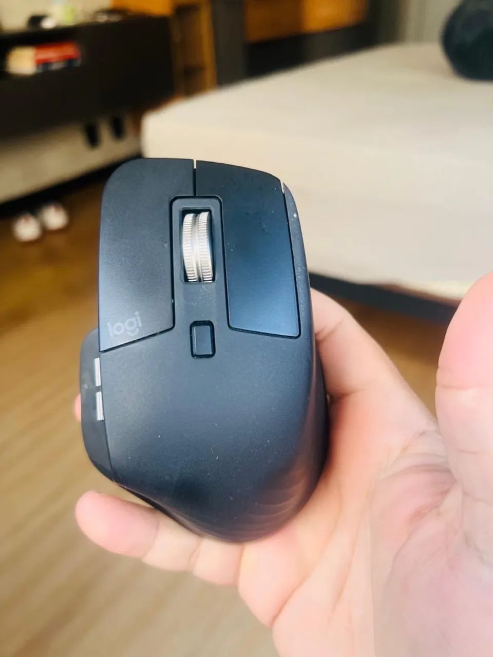 Mouse Logitech MX Master 3 - Sem Fio - Foto 4