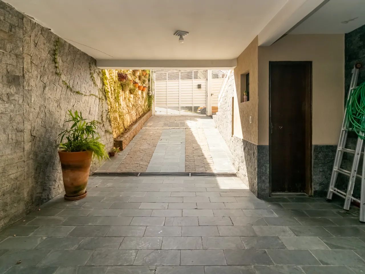 Casa para venda em Moinho Velho com 4 quartos, sendo 1 suíte, 5 vagas, 206m² - Foto 4
