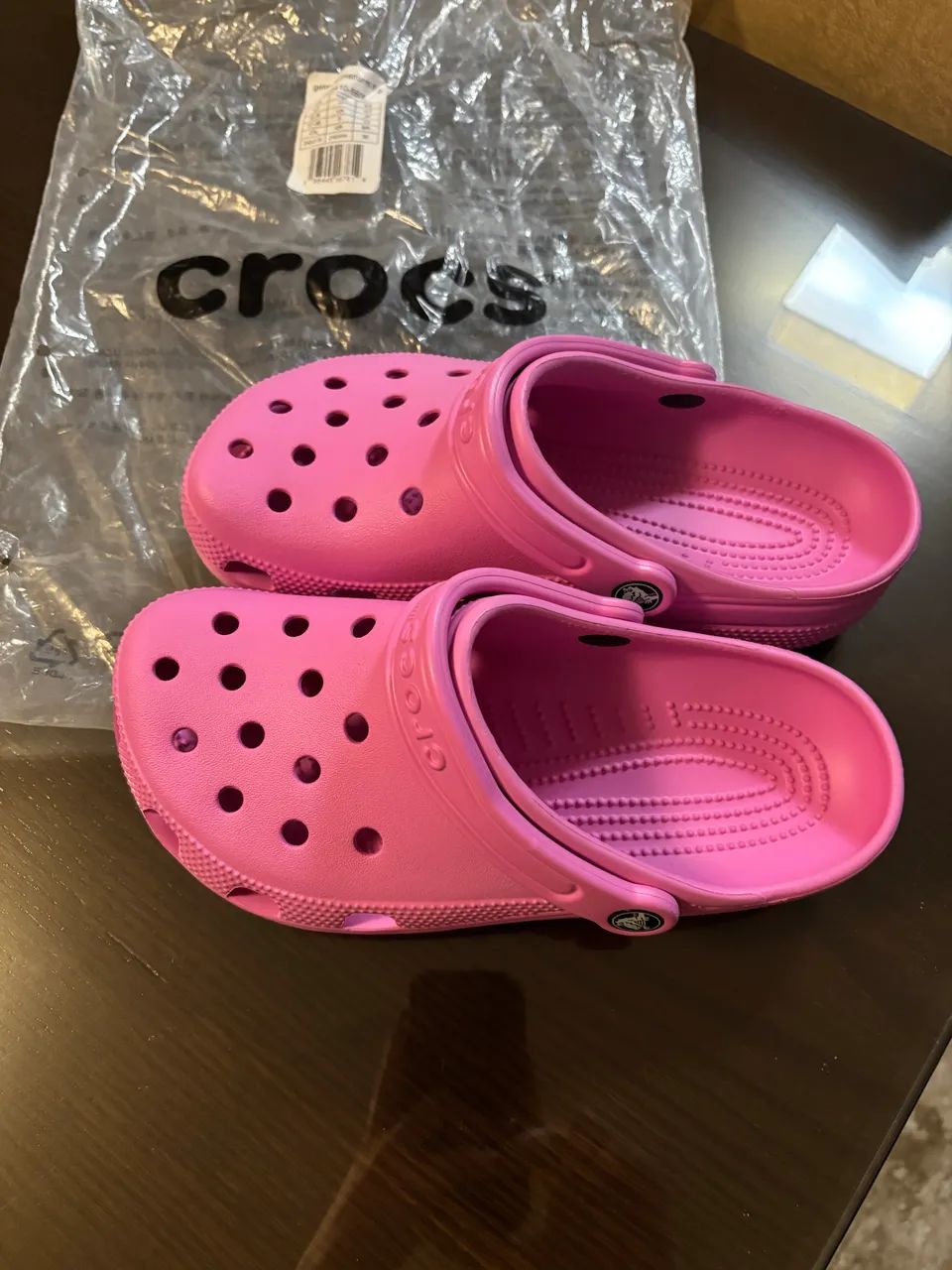 Vendo CROCS novo - Foto 4