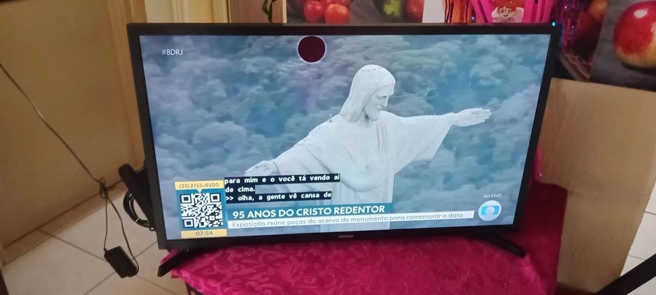 Vendo TV 32 polegadas nao é smart - Foto 3