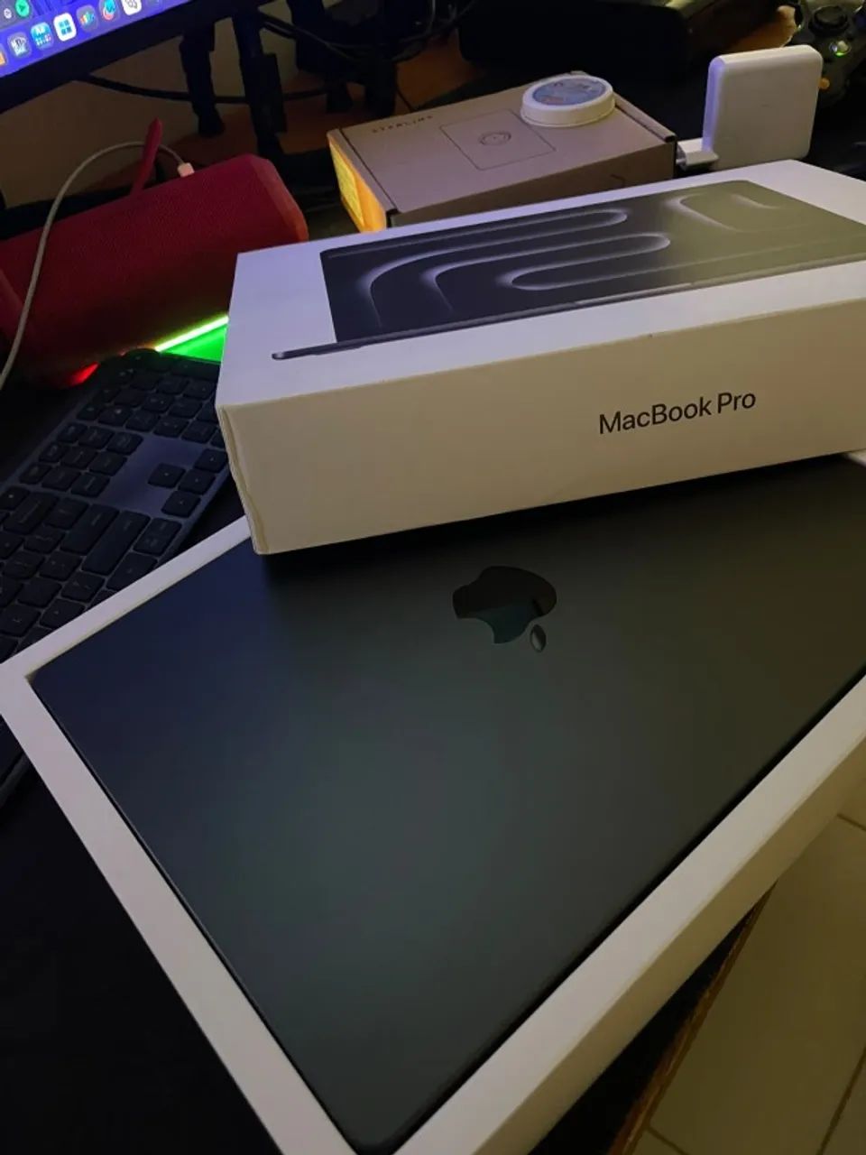 MacBook Pro 14