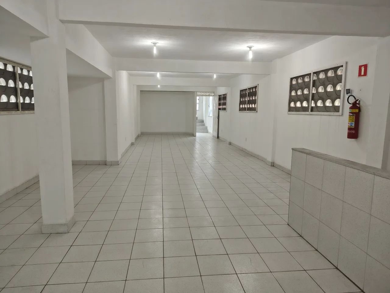 ALUGO PRÉDIO VOM 3 ANDARES NO JARDIM DAS OLIVEIRA  - Foto 4