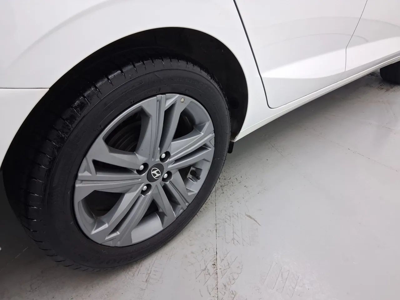 Hyundai HB20S Limited 1.0 TB Flex 12V Aut., foto 14 de 18