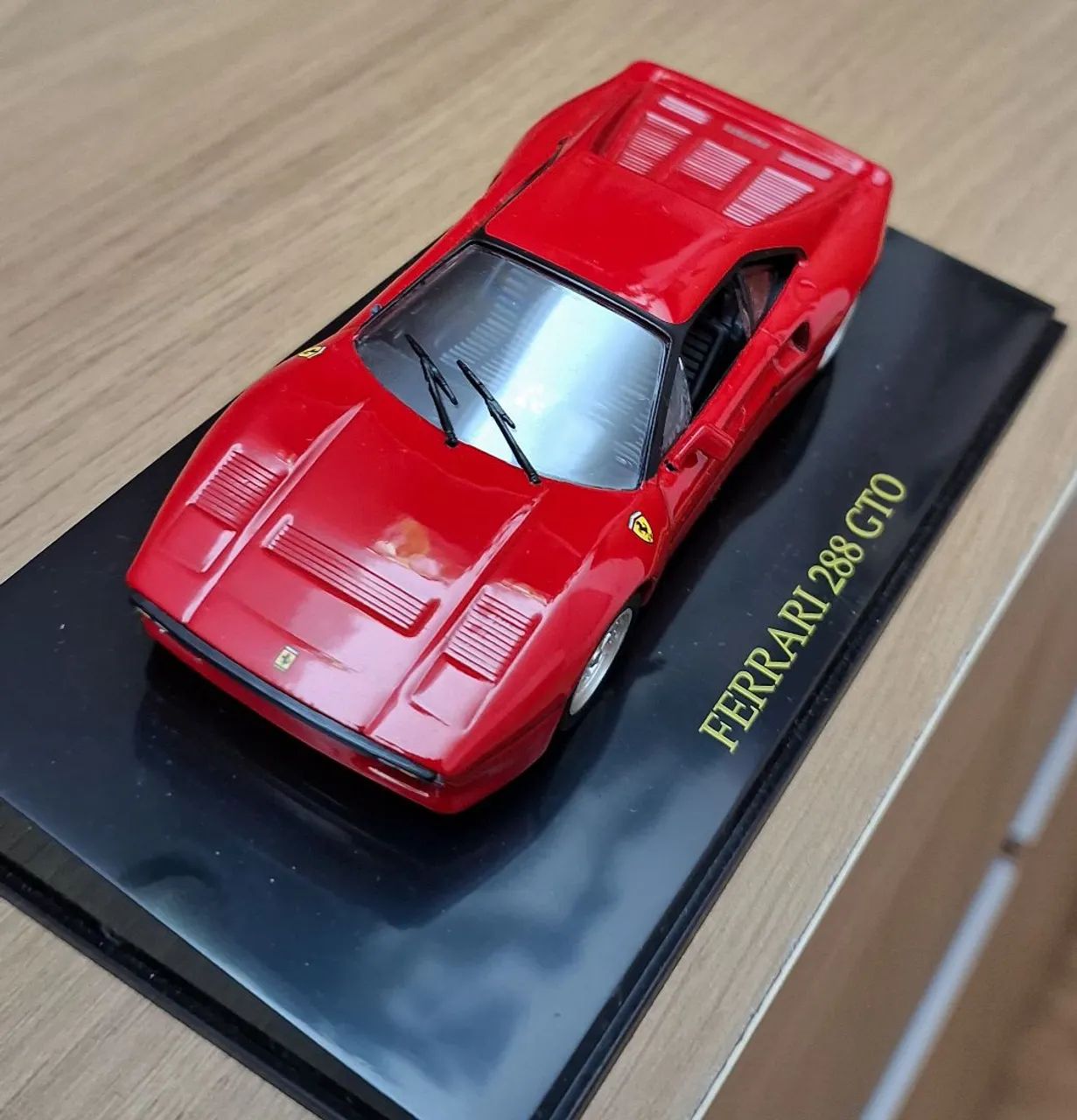 Miniatura Ferrari 288 GTO 1:43 ? Com detalhe - Foto 2
