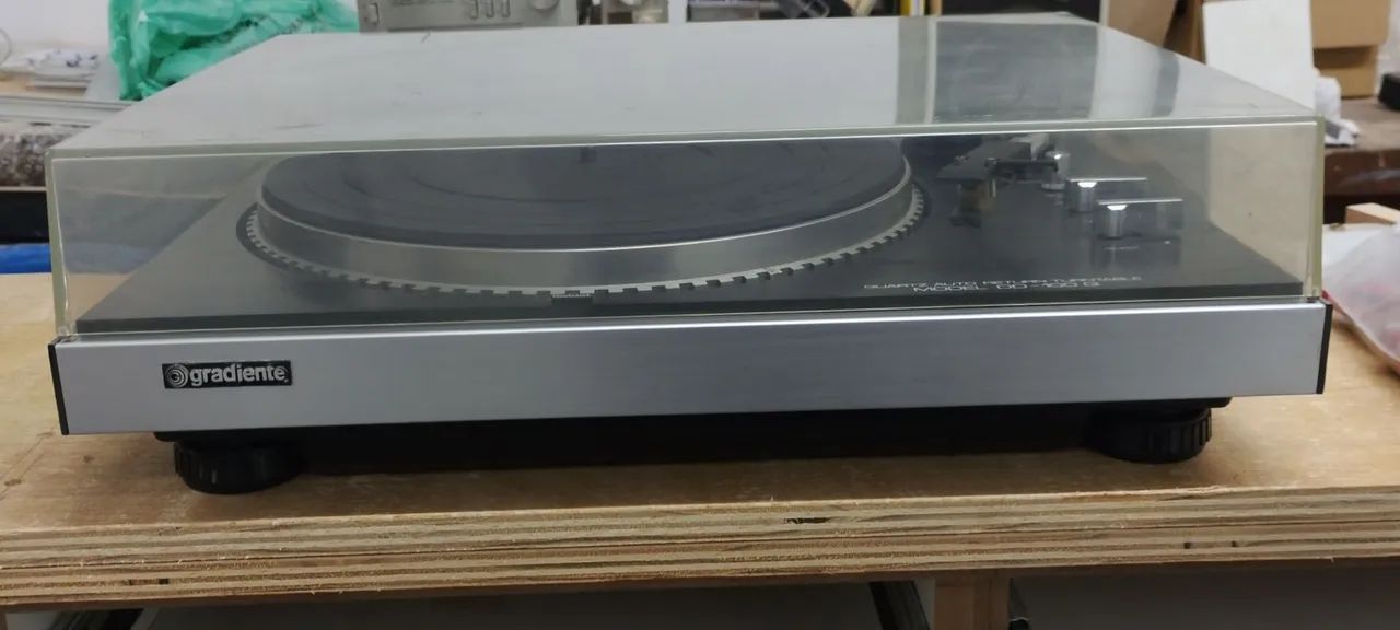 Toca discos gradiente dd100
