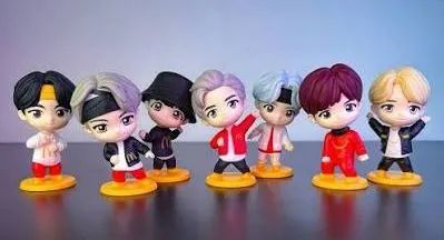 7 Bonecos BTS - coleção MC Donald's 