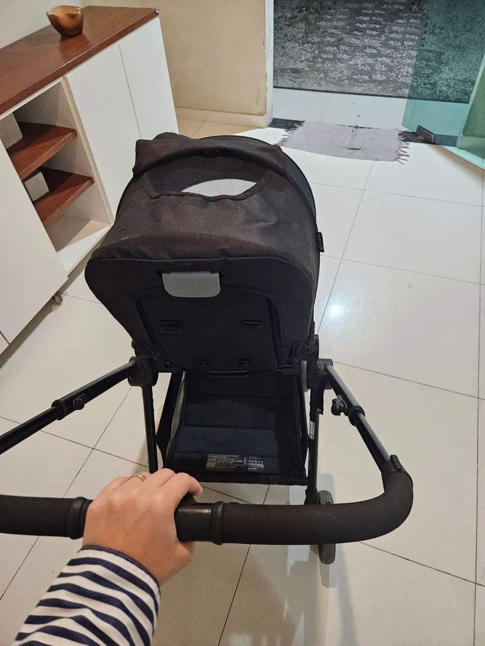Vendo carrinho de bebê com Moisés da Safety 1.