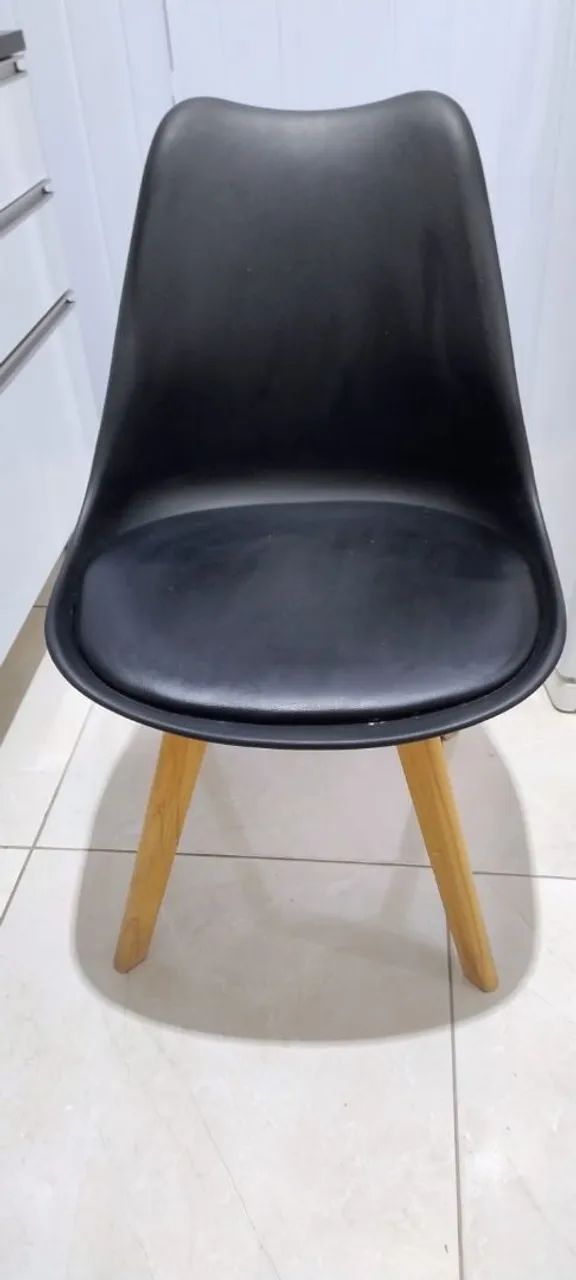 Vendo UMA cadeira perfeito estado  - Foto 2
