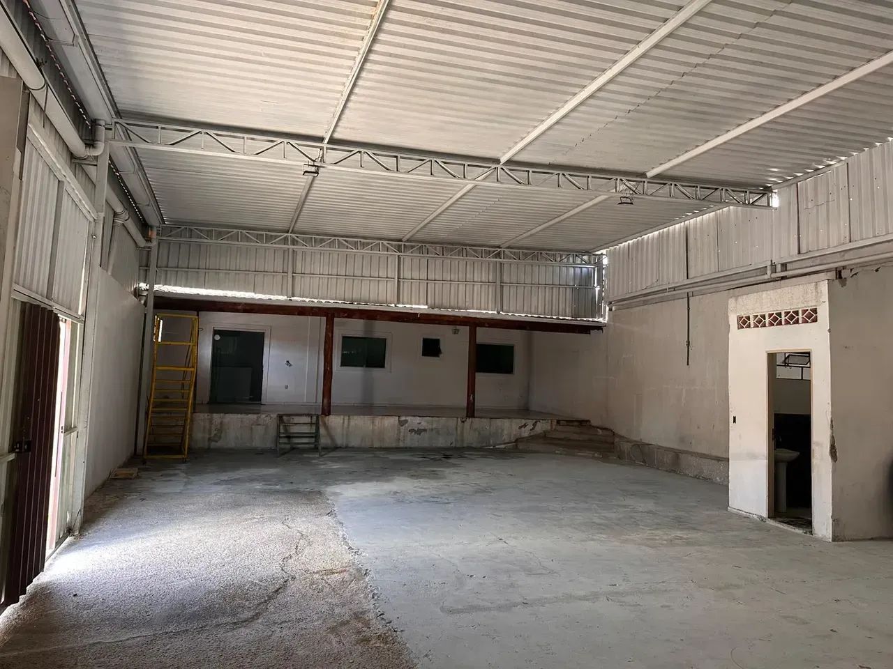 Galpão/Comercial 280 m2 Bairro Triângulo - Pindamonhangaba - SP - Foto 4