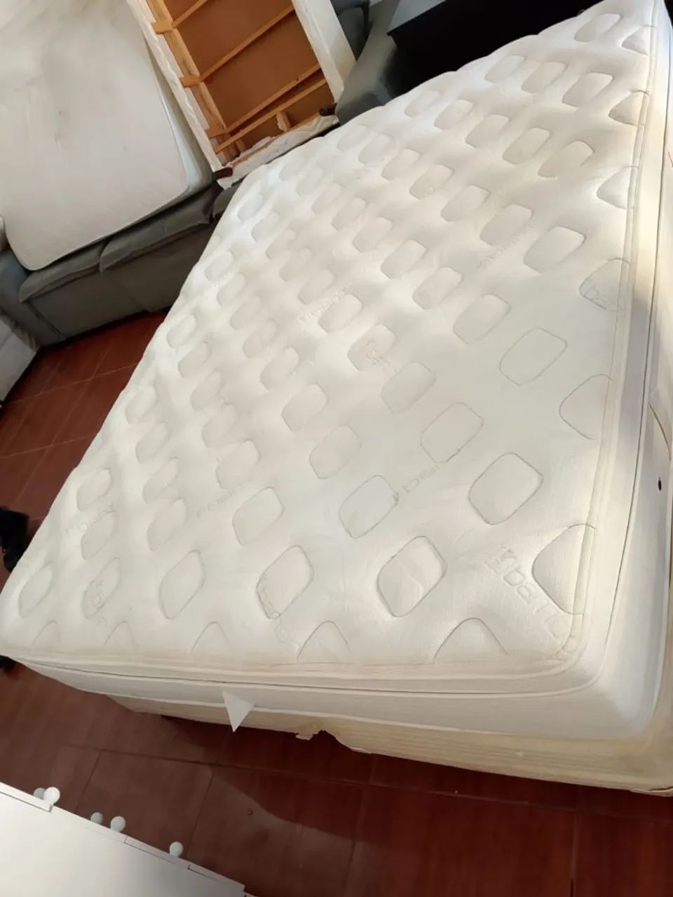 Cama box Queen size colchão simons molas ensacadas bambu 