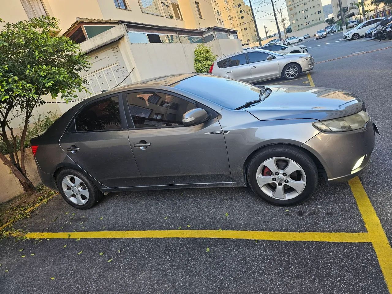 Cerato 2011 - Foto 3