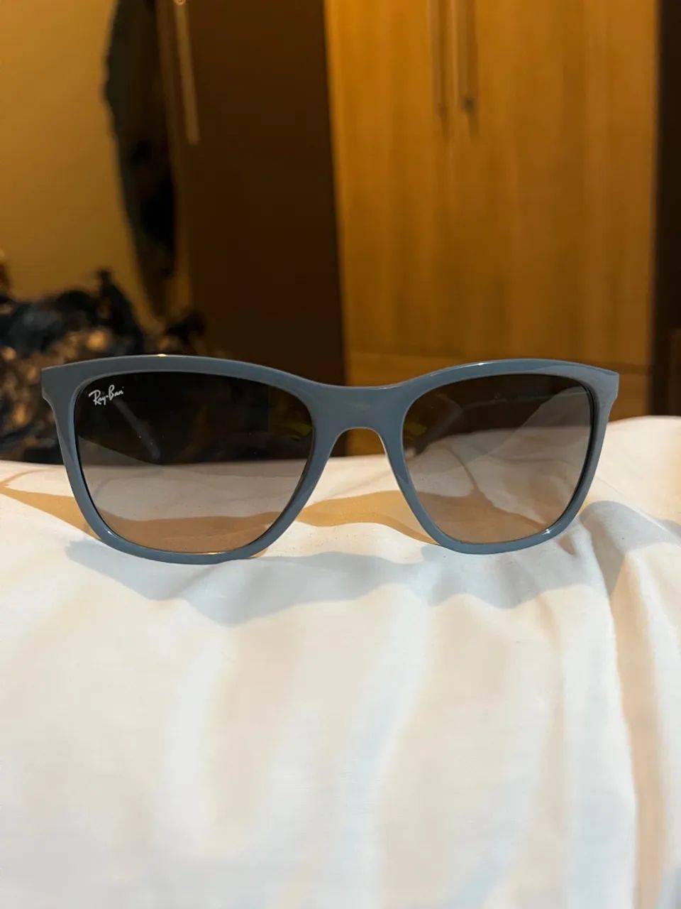Rayban modelo rb4344