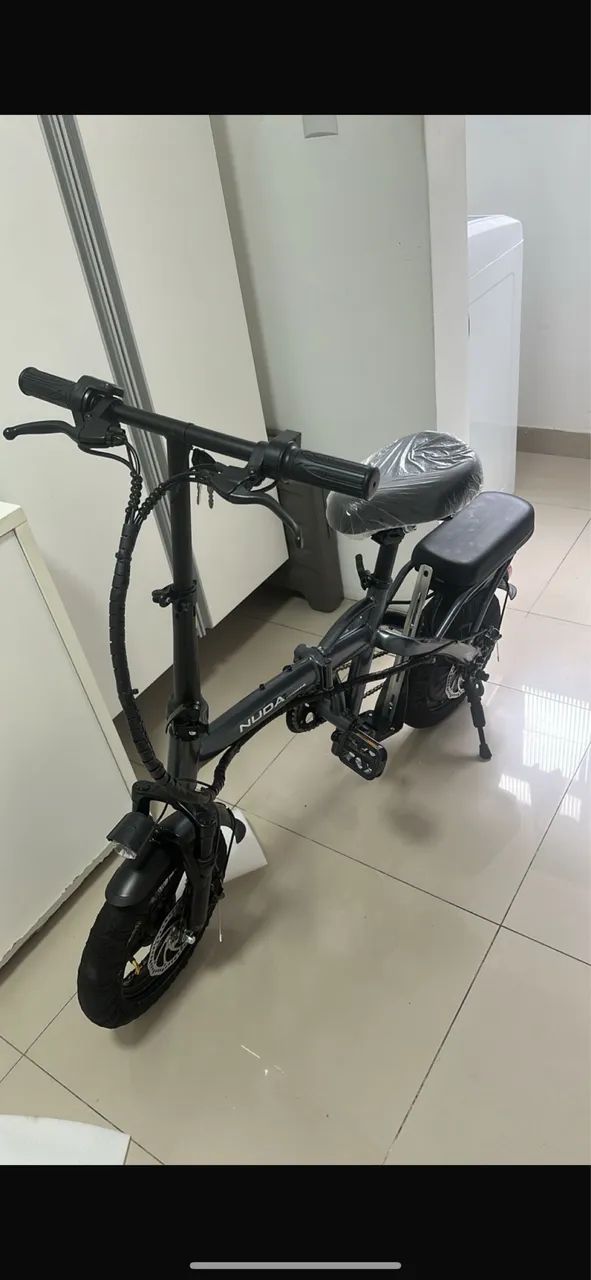 Bicicleta dobrável elétrica 400w nuda
