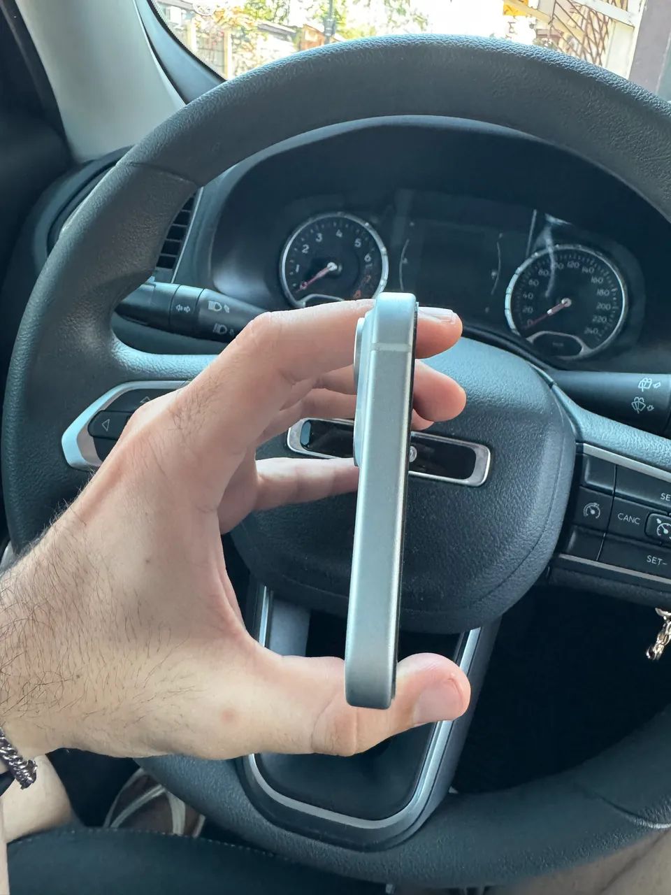 IPHONE 15 PLUS 128GB - Foto 4
