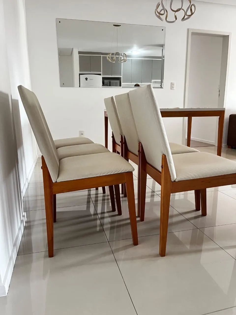 Conjunto 6 cadeiras em bom estado, usadas  - Foto 3