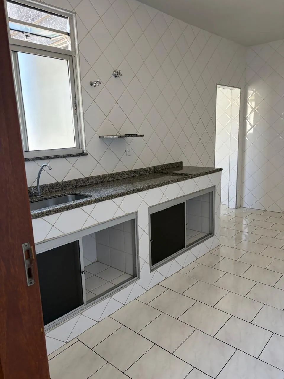 Ótimo Apto 2qtos Bairro Monte Castelo