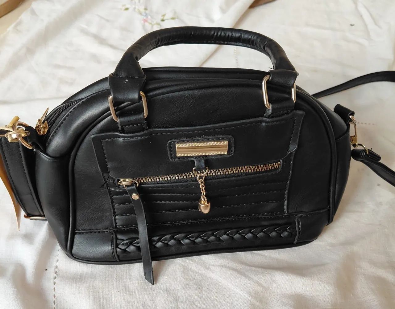 Por. 60. -  Bolsa feminina 