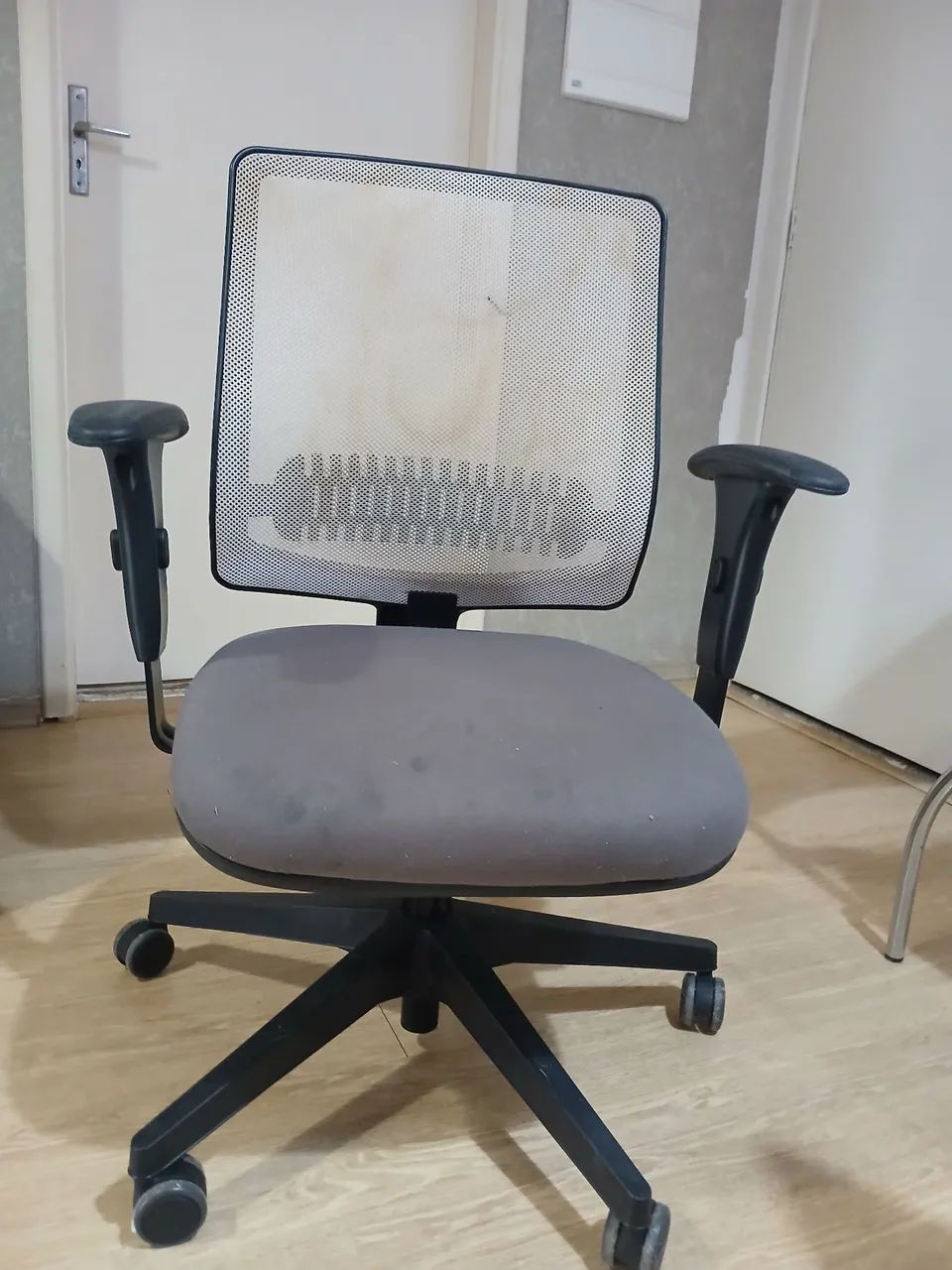 Cadeira Flexform em excelente estado - Foto 2