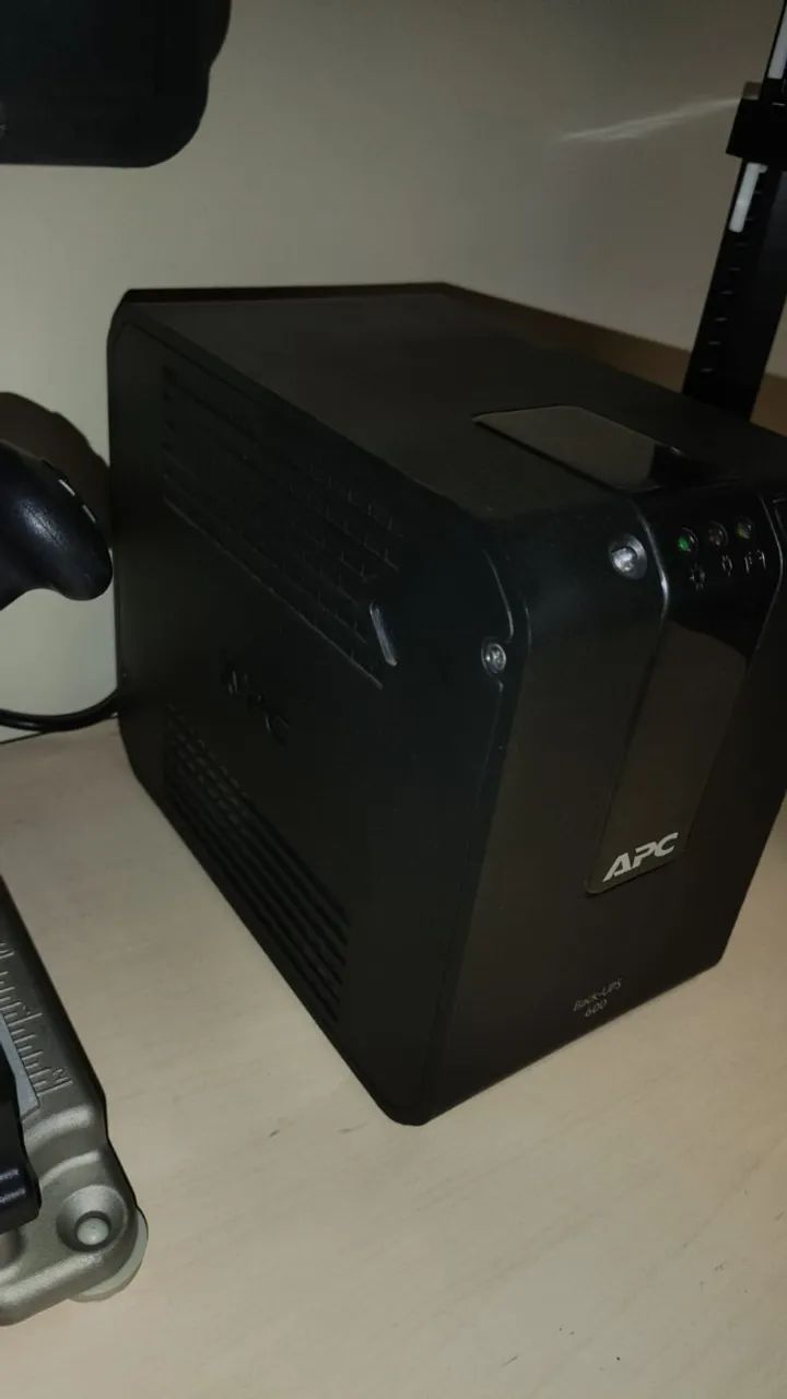Nobreak APC Back-UPS 600 - Foto 2
