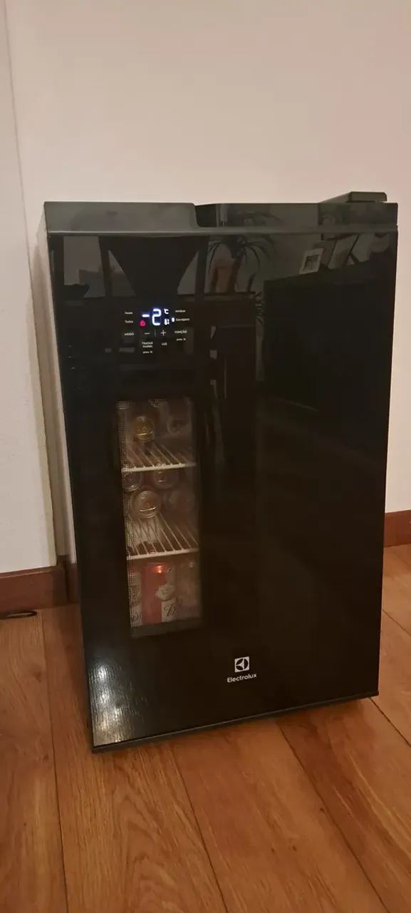 Frigobar Cervejeira Eletrolux - Foto 2