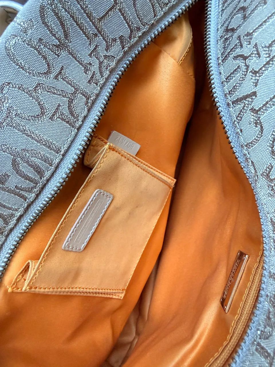 Bolsa Victor Hugo original dourada  - Foto 4