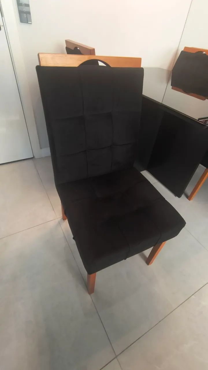 Mesa de vidro preta com cadeiras 4 lugares - Foto 2
