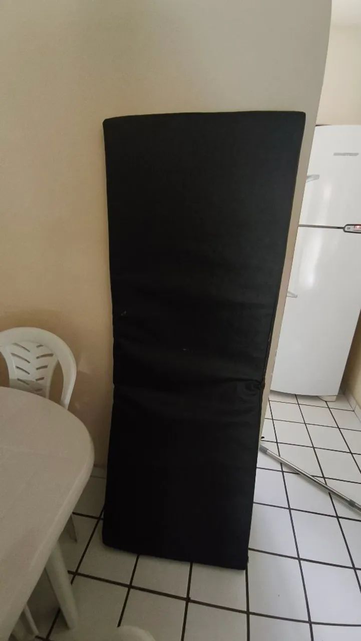 Colchonete solteiro para doação 