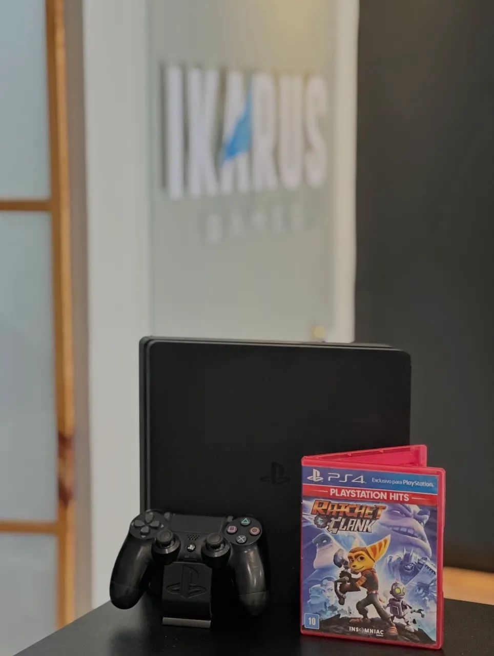 PS4 SLIM 1TB