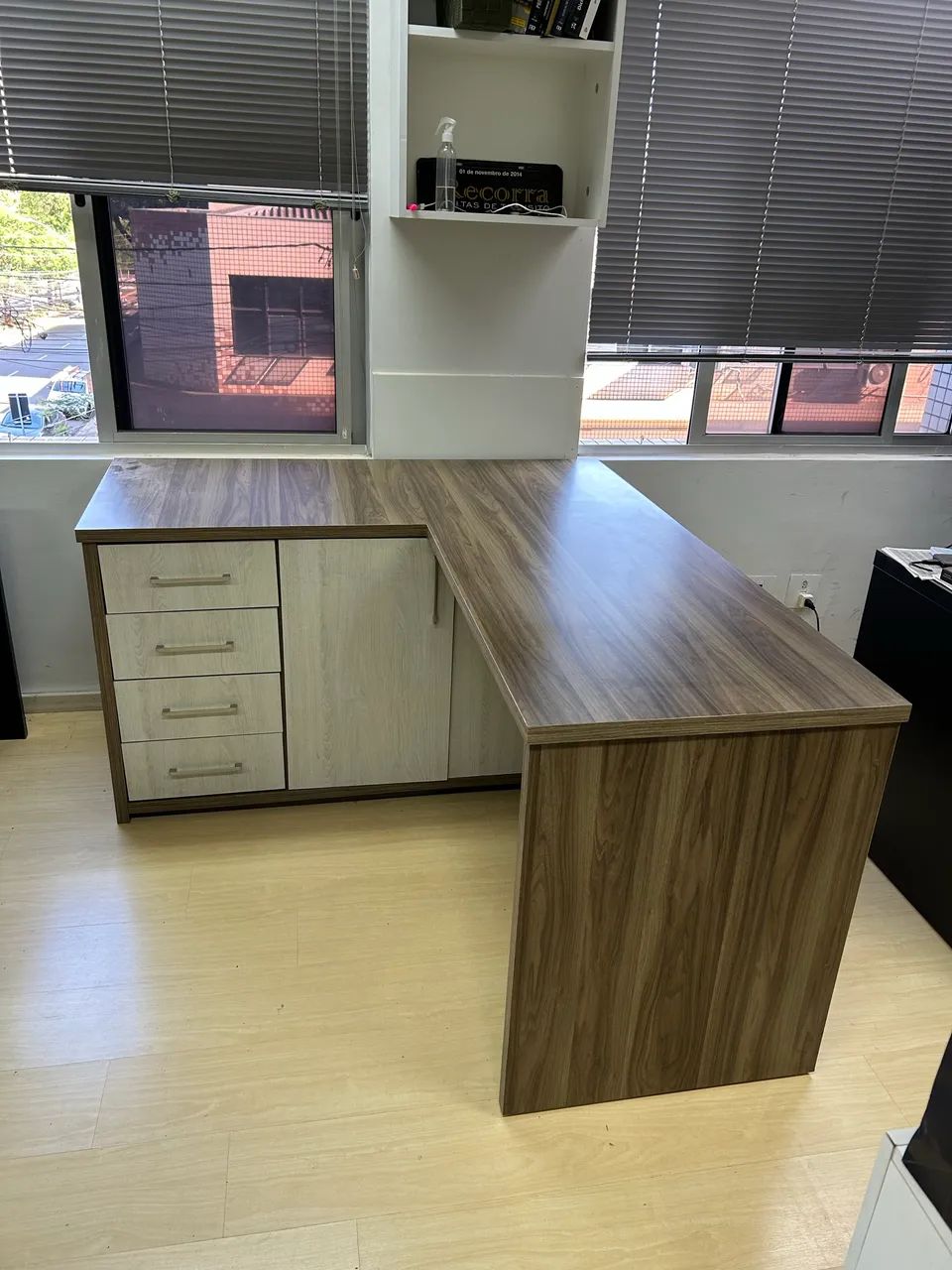 Mesa de escritório 