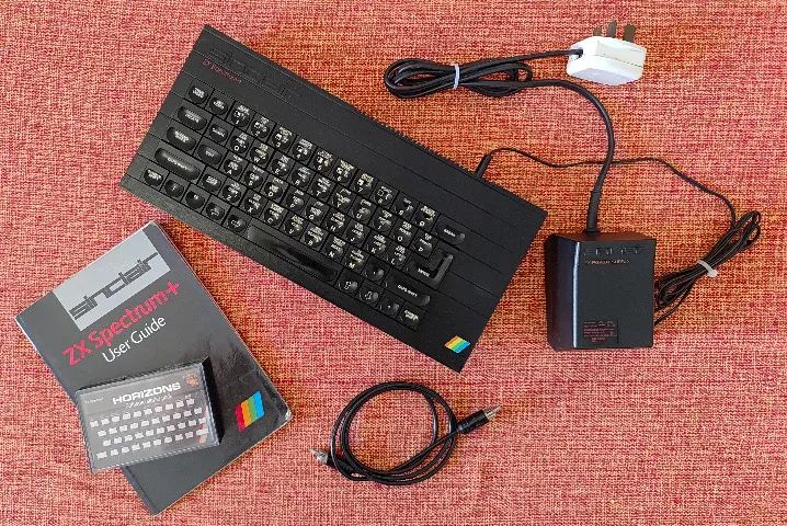 Computador Sinclair Zx Spectrum Plus 48KB ( Tipo TK90X / TK95