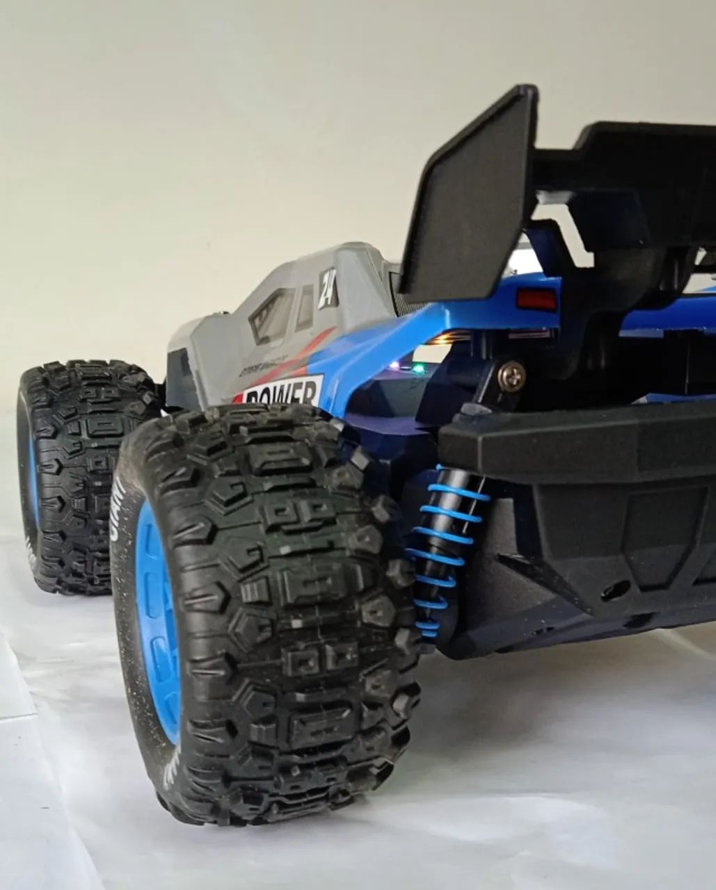 Auto Modelo R/C  Buggy 4x2 Off Road Racing Truck 1:16  - Foto 3