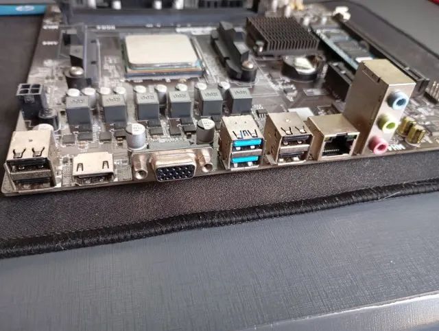 Kit Placa Mãe A320 DDR4 + SSD 256GB - Foto 4