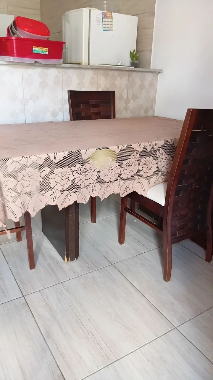 Mesa de Vidro com 5 Cadeiras  - Foto 3
