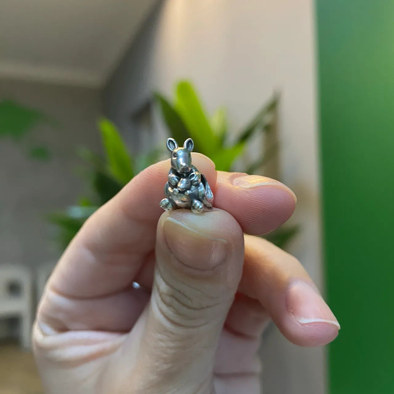 Charm Pandora - Canguru com filhote  - Foto 4