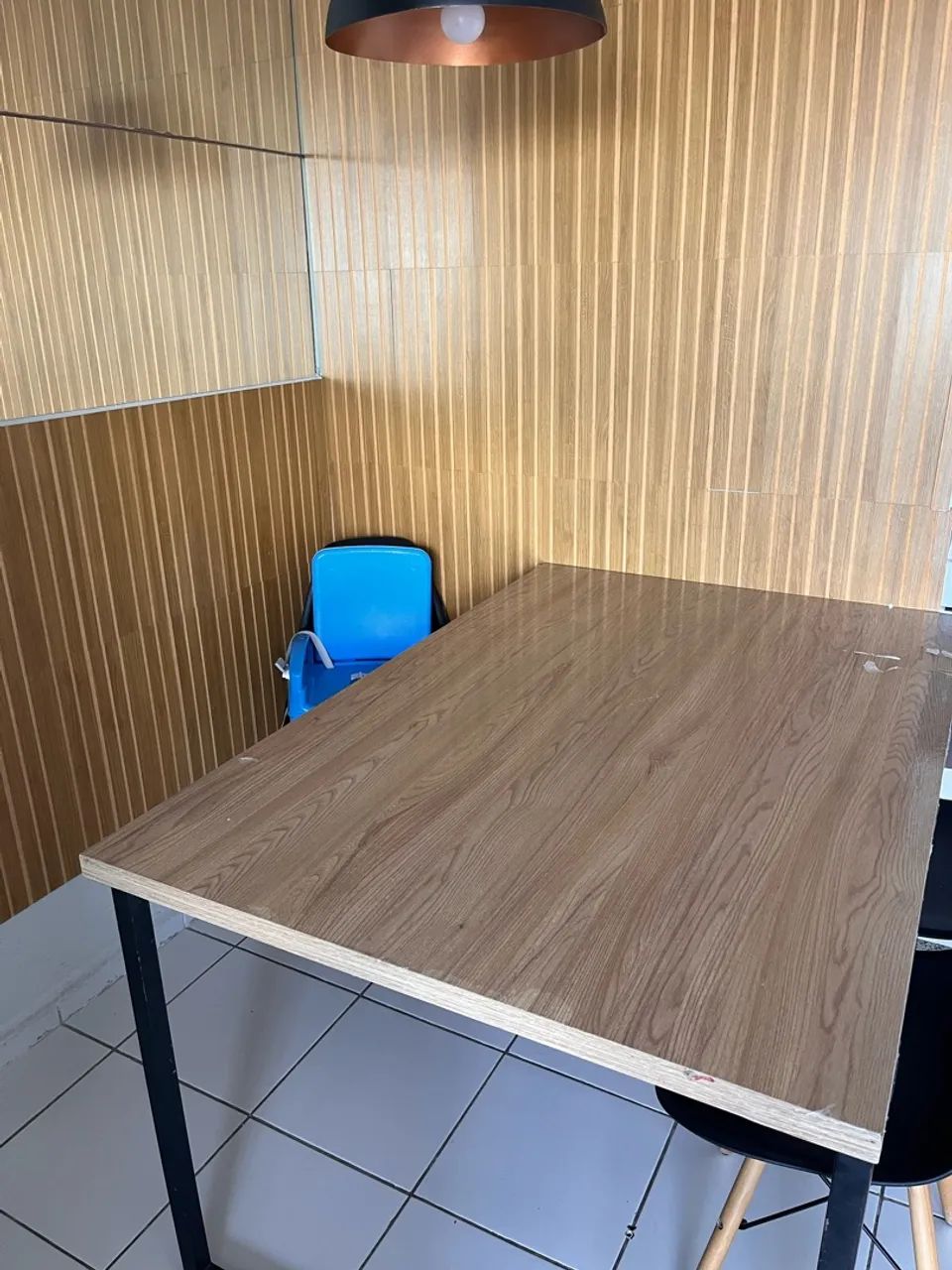 Mesa tampo 100% mdf com 4 cadeiras  - Foto 3