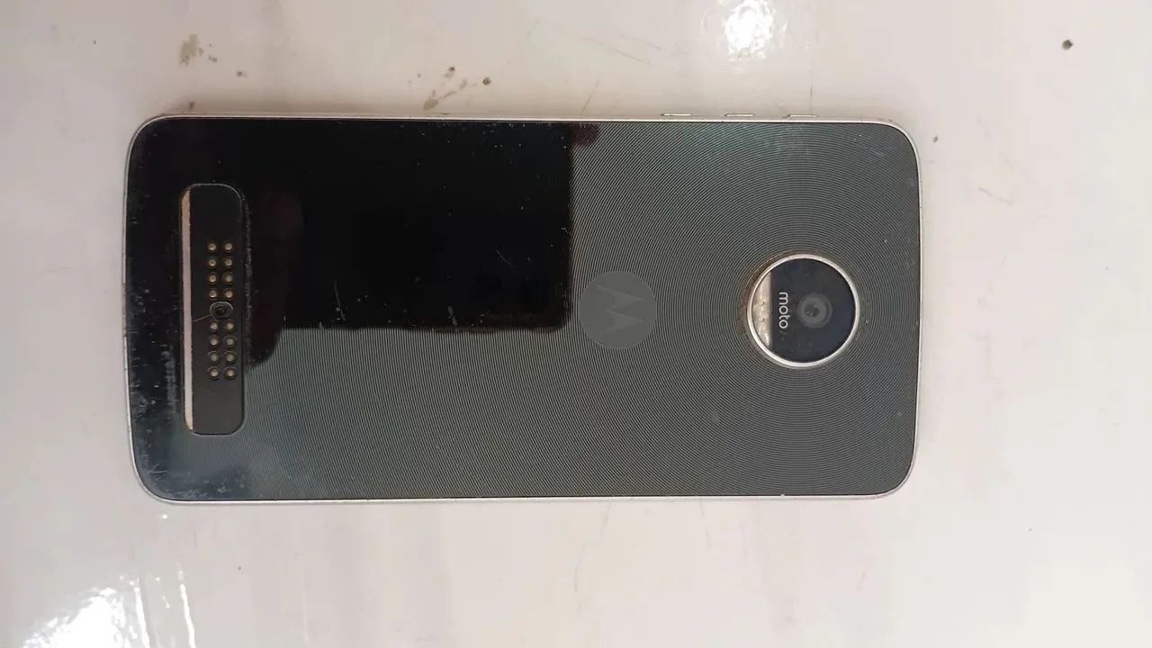 Celular moto Z play para retirada de peças.  - Foto 2