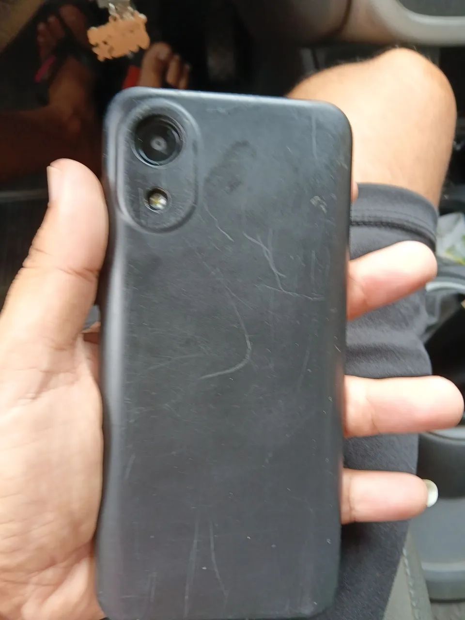 Celular Samsung A 3.  Com a tela trincada  - Foto 4