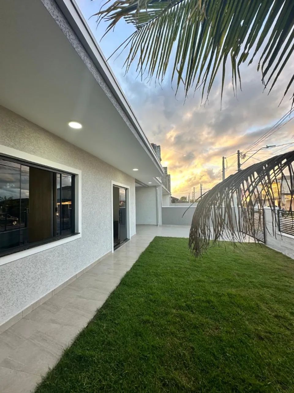 Casa grande em Itapoá, 3 quartos e piscina